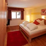 Alpenmotel Saeuling ベッド・アンド・ブレックファスト ピンスヴァング