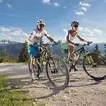 Alpenmotel Saeuling ベッド・アンド・ブレックファスト ピンスヴァング
