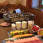 Alpenmotel Saeuling ピンスヴァング