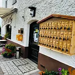 Alpenmotel Saeuling ピンスヴァング