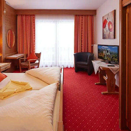 فندق مبيت وإفطار Alpenmotel Saeuling بينسوانغ