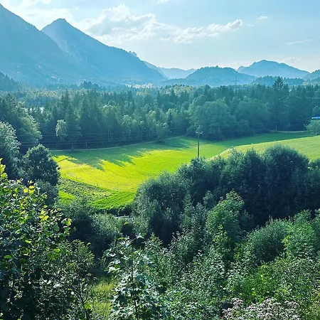 Alpenmotel Saeuling فندق مبيت وإفطار بينسوانغ