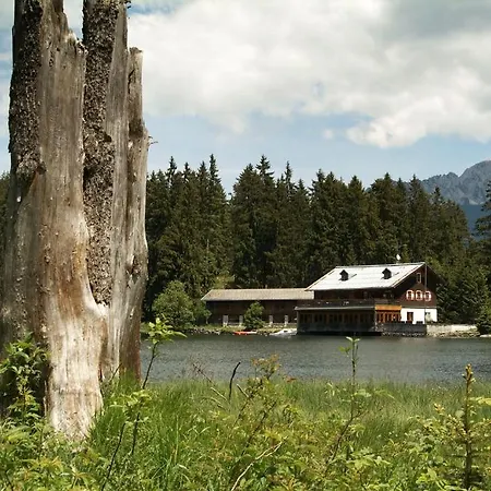Alpenmotel Saeuling Bed and Breakfast Pinswang