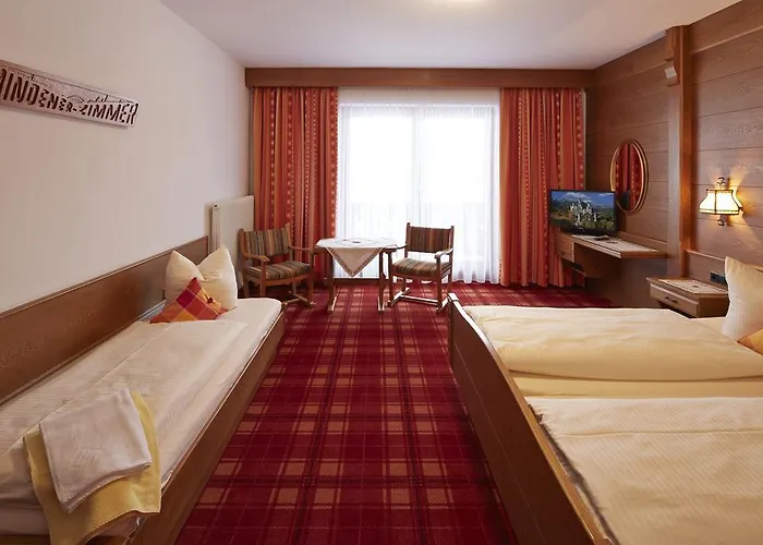 Alpenmotel Saeuling Alojamento de Acomodação e Pequeno-almoço