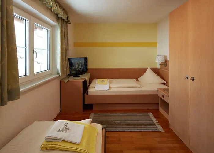 Säuling Garni Frühstückspension 3*