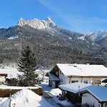 Alpenmotel Saeuling Bed and breakfast